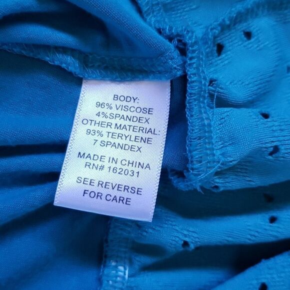 TINT & SHADOW Eyelet Trim Peasant Top - Picture 8 of 13